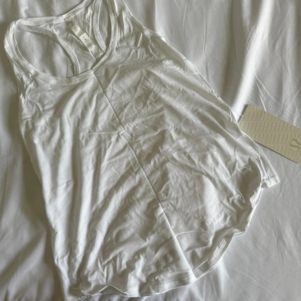 103 🆕🤍 Lululemon Love Tank First Release White
